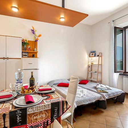 Lake View Historical Center Apartment - Happy Rentals Riva del Garda Exterior foto